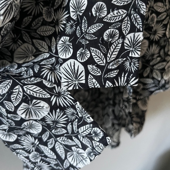 EUC LOFT Palm Smocked Square Neck Top - Picture 8 of 10